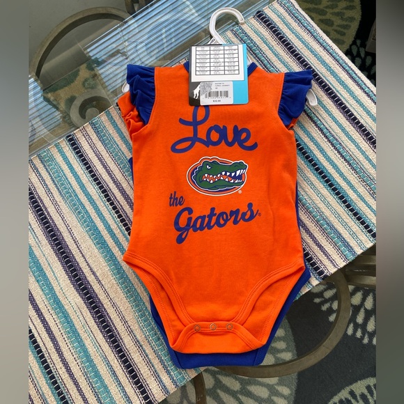 NWT Florida gators 2 piece creeper set (girls) 18 months - Picture 2 of 7